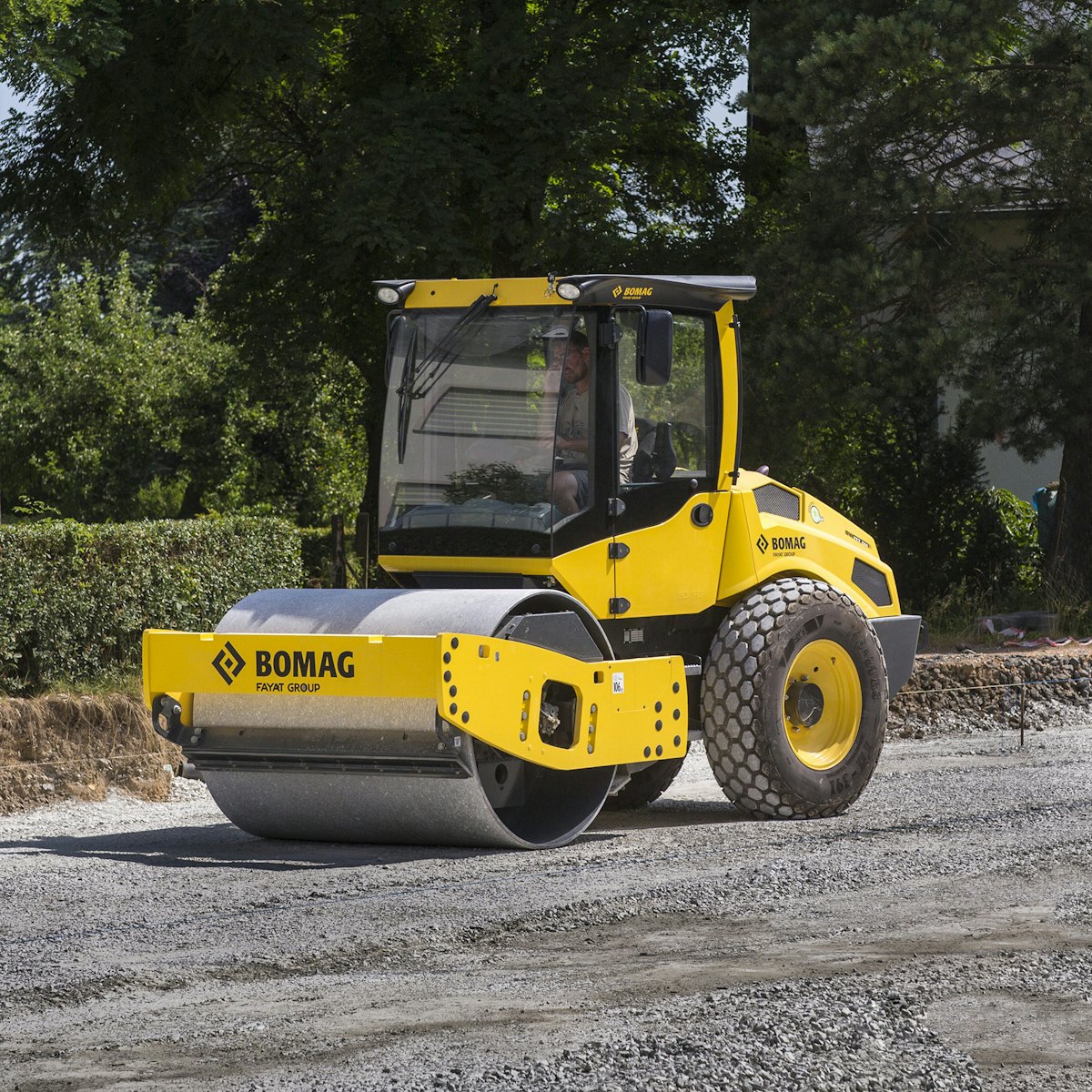 Bomag BW177DH-5 and BW177PDH-5 Single-Drum Vibratory Rollers