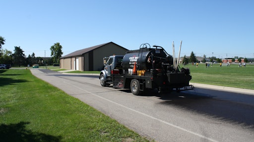 Benefits Of Sealcoating Asphalt Pavement For Construction Pros Benefits Of Sealcoating Asphalt Pavement For Construction Pros
