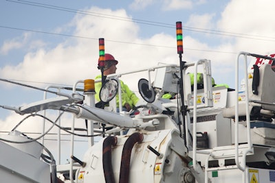 Autotracking Package Light Towers 5509b73a02a3c