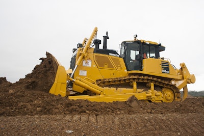 D155AXi 8 action 1 551b11a564518