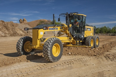 Komatsu GD655 6 motor grader 5512e1144237d