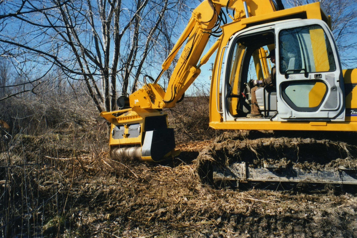 Sneller Machinery 275hp Shredder From Sneller Machine For