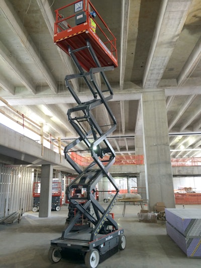 More than 200 Skyjack aerial work platforms are expected to help complete Vikings Stadiums, including 38 DC electric scissor lifts.