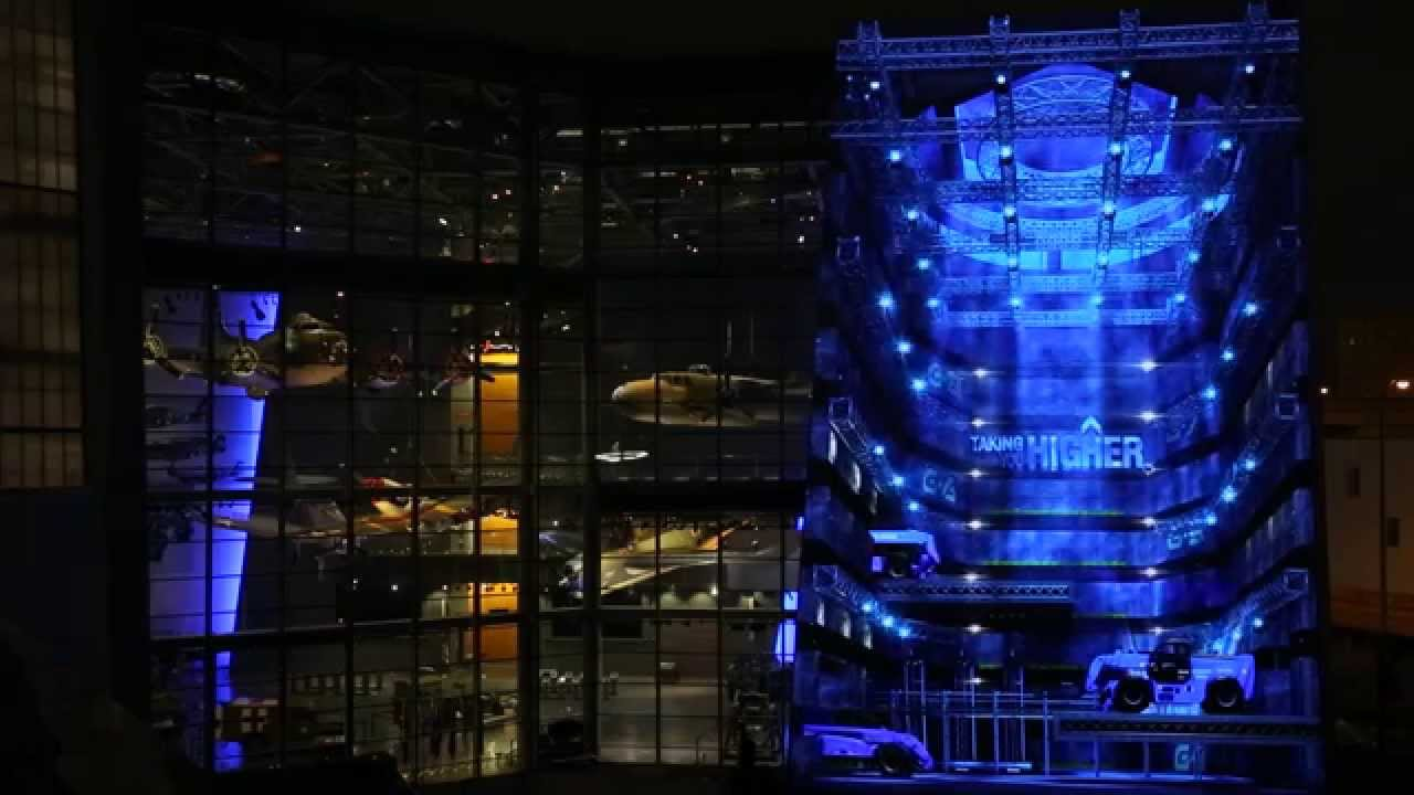 Video: Genie Telehandler Team - Behind The Scenes Projection Mapping Light Show
