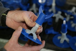 MAKO’s Base Plate and FinCap 4.5 Screed Support System provides exact elevation control for concrete slabs.