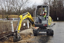 Wacker EZ28 sidewalk 555f483e5f630