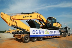 The 500,000th piece of construction equipment to roll off the HHI assembly line was an HX520 excavator.