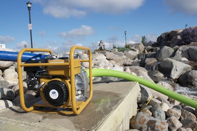 To ensure that lubricating fluids are distributed evenly throughout the pump, place it on level ground when in use.