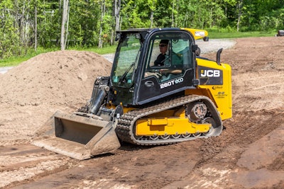JCB D S Lanscaping 6240 55a7d43f10314