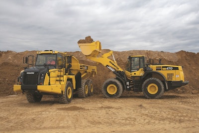 Komatsu WA470 8 loading HM300 55a6d64b870b4