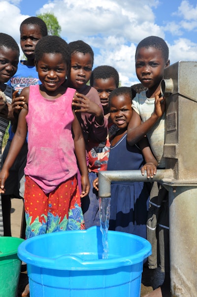 Atlas Copco’s employee-led Water for All organization selects southeast Malawi for its next project and will finance the infrastructure and facilities the communities require for accessing clean drinking water, such as this water well that was also completed in Malawi during 2009.