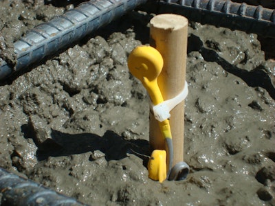 COMMAND Center Concrete Temperature and Maturity Meter in Fresh Concrete