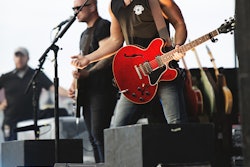 Multi-platinum country music star Kip Moore performed at the “Labor of Love Music Festival” to raise funds for Wounded Warrior Project and Veterans Outreach of Wisconsin.