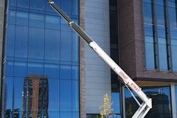 Dinolift RXT window cleaning 55fae9ba7fcf0