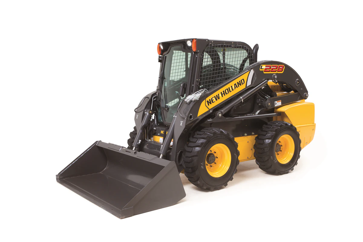 New_Holland_L228_012.
