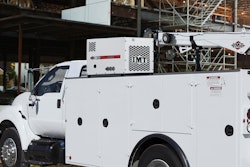 Above-deck compressors are the most popular with mechanic’s trucks since there is already room on the side pack, you can choose between rotary screw or reciprocating piston to meet air demands and they can be driven by either self-contained engines or vehicle hydraulics.