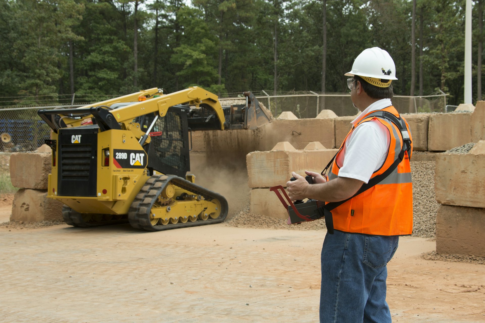 Caterpillar remote hot sale control loader