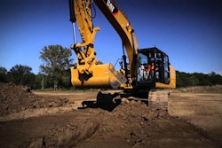Video: Operators Say Yes to Cat GRADE with Assist