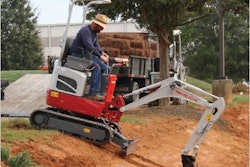 Takeuchi SpecSheetTB210R image 56672357bf7d1