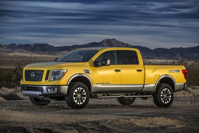 2016 nissan TITAN xd 06 568c0ec2252f3