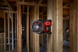 Milwaukee Tool M18 Jobsite Fan mounted 56ccea499395e
