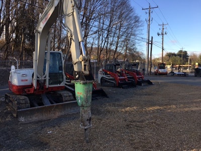 Takeuchi 56c48ac3928d7