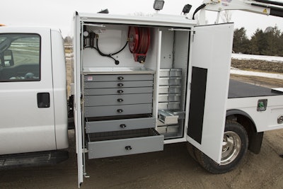 American Eagle HDAlum mounted215A9882 56e98ad410cf9