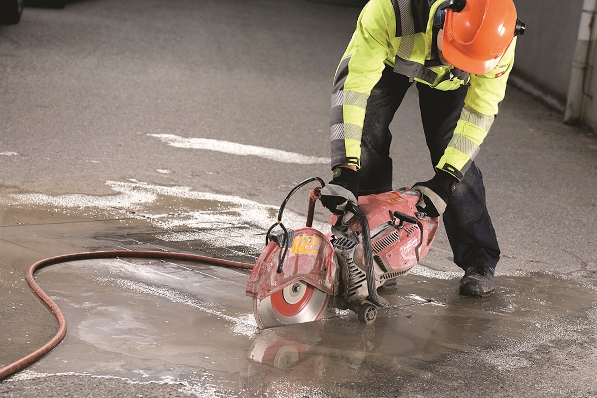 Hilti concrete saw on sale dsh 900