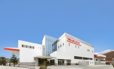 Takeuchi HQ 56e1f6b3453a4
