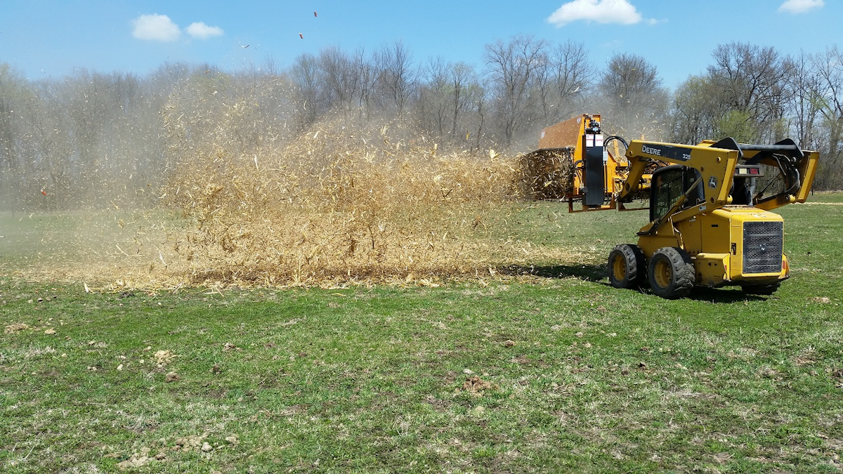TopNotch TOPSPREAD Loader Mounted Spreader From TopNotch Machine