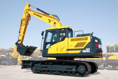 Hyunda HX160L excavator BAUMA ko 57163c852fb90