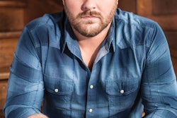 CASE Chris Young 5731f6e760541