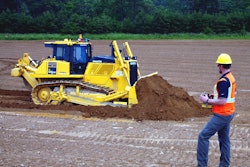 Komatsu RC Dozer wOperator 57476e4eba365
