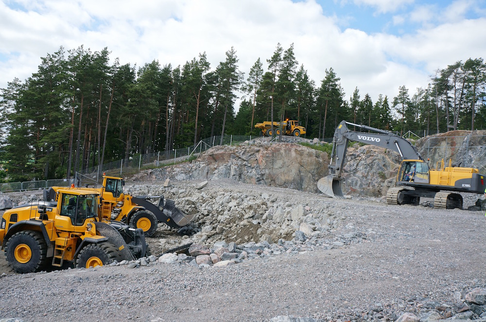 &ldquo;The interesting thing about quarries is that you have so many different functions on one site,&rdquo; said Erik Brandsma, director-general of the Swedish Energy Agency (SEA). &ldquo;In many applications, excavators are sufficiently stationary to be powered with electricity through cables. Crushers in our demonstration quarry could also get their power through cables. We could maybe develop plug-in hybrid solutions for haulers. In the future, machines could be fully electrified with batteries, leading to the possibility of fully autonomous, driverless machines guided by computer,&rdquo; Brandsma says.