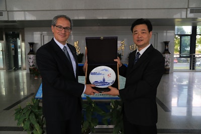 China Signing 062016 2 576a7057cc3bf