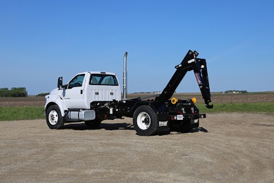 Stellar Redesigned 20000 lb Hooklift 57686a2e53ea3