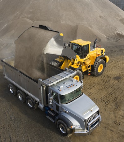 Volvo buckets 576443ec8eac5