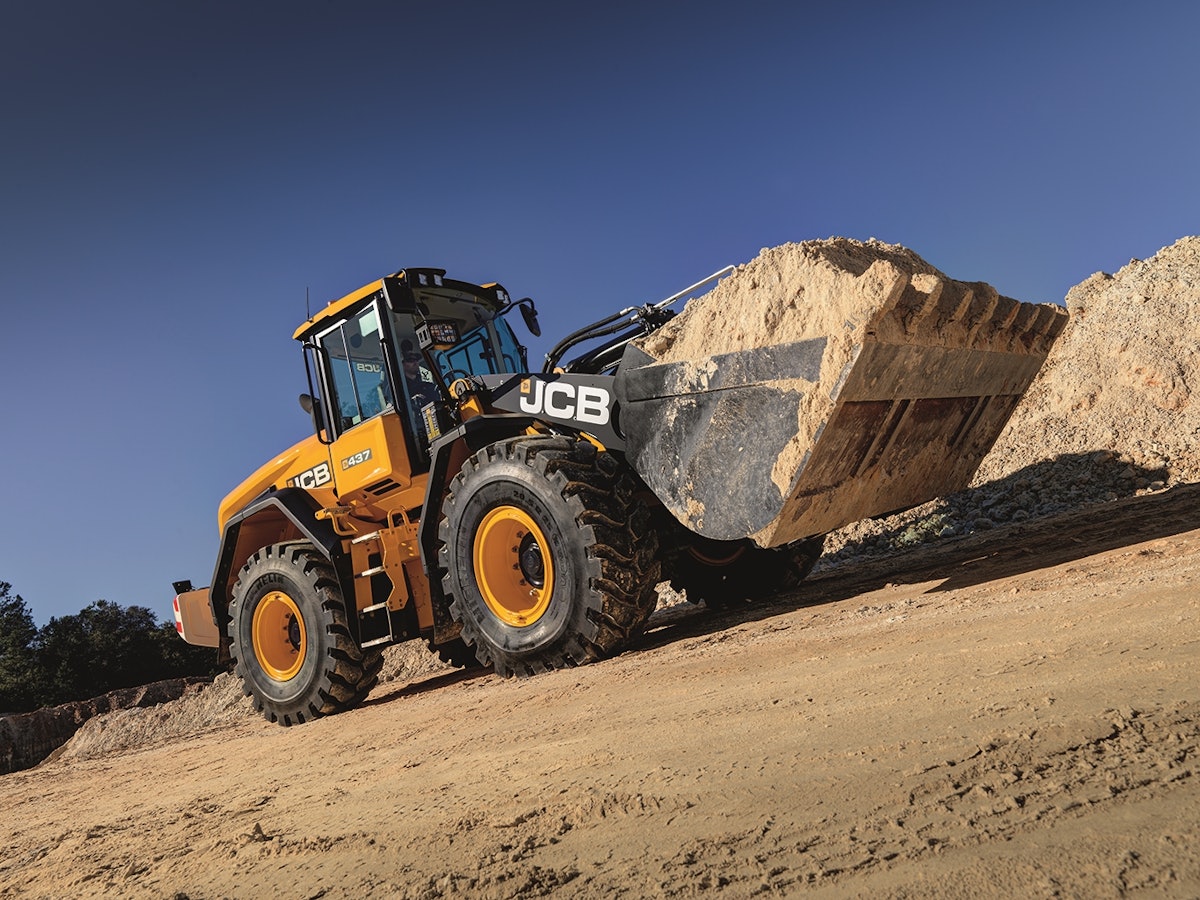 Upgrades Add Large-model Features to JCB Mid-range and Smaller 