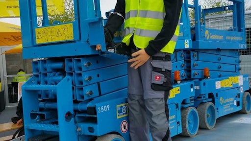 Loading1 5787bc99ebbd2