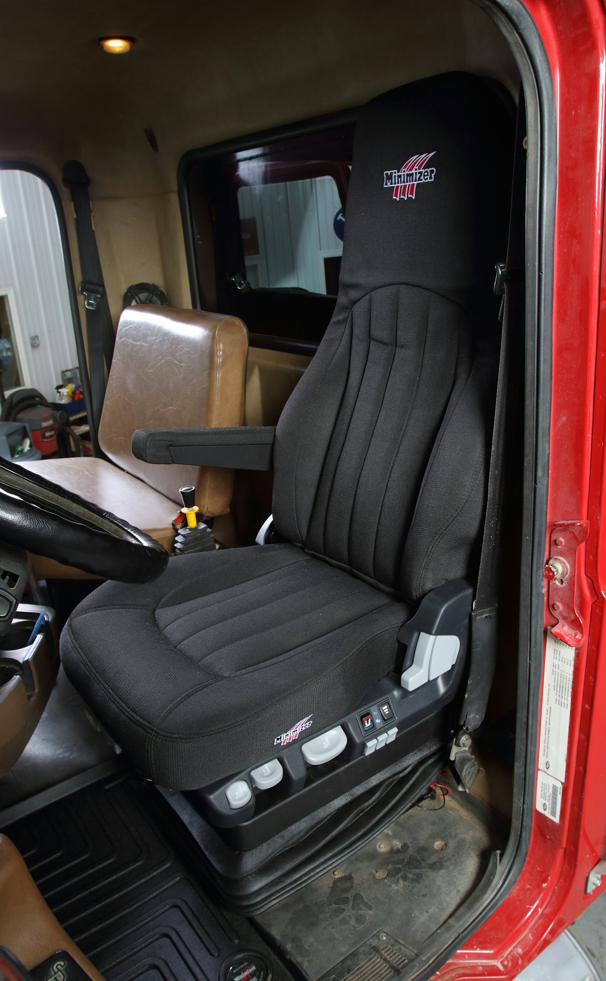 Minimizer's truck seats
