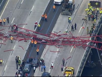 [VIDEO] Crane Collapses On New York's Tappan Zee Bridge