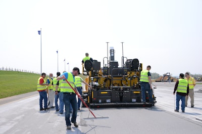 Asphalt Contractor Article Image 2 57c7409978605