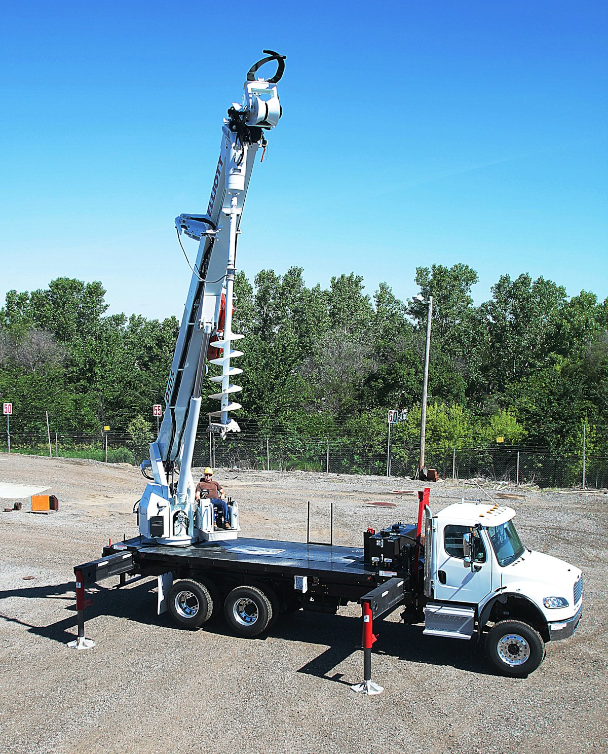 Elliott D105 Digger Derrick Designed For Transmission And Heavy Duty Construction Projects From Elliott Equipment Co For Construction Pros