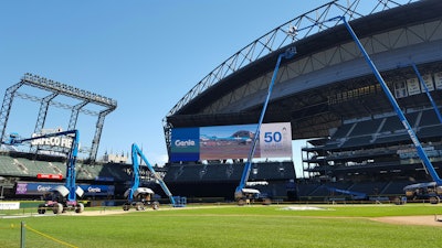 Genie invited customers and members of the press to Safeco Field in Seattle, home of the Mariners baseball team, to view new products including the first model in its new line of XC booms, the SX-135XC.