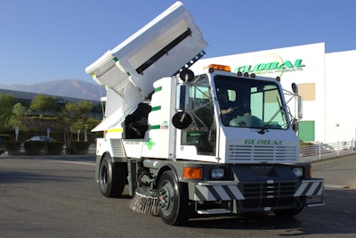 Cab Over Design with Central Driving position offers great visibility 580673565b90b
