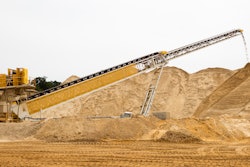 TeleStacker Conveyor 5804e9b4137e7