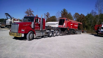 The core of Buckner's fleet is eight Western Star 4900 SB (set-back axle) trucks it bought in 2012. Buckner spec'd four tri-axle trucks and four twin-screws.
