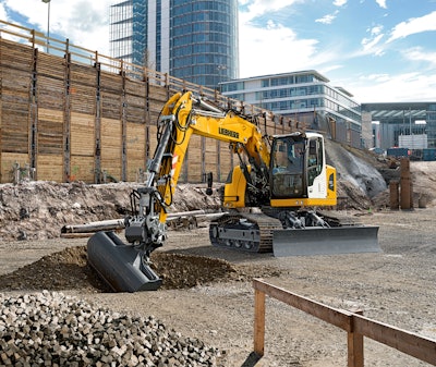 liebherr crawler excavator r920 compact 1 fullres 57ffba02a73a4