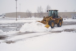 With always changing and uncontrollable weather, the ideal conditions to use salt become limited and you need an alternative solution. Before you reach for the salt, look to your box plow.