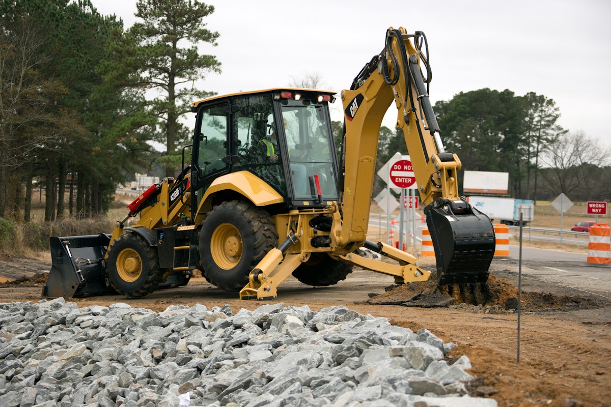 Top Manufacturer Tips to Simplify Backhoeloader Selection For